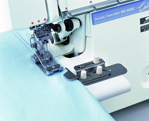 JUKI すそ引き縫い用ガイド ロックミシン用 品番： 40177371 MCS-1500用